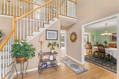 5 Gannett Way, Hopedale, MA 01747 - photo 4