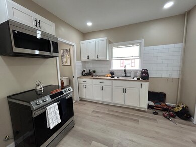 52 Osgood St unit 1, Springfield, MA 01107 - photo 3