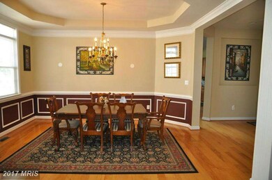 4535 Hummingbird Ln, Fairfax, VA 22033 - photo 4