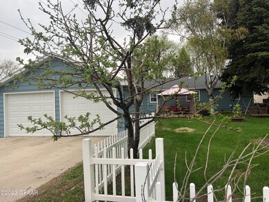 1619 S 17th St, Grand Forks, ND 58201 - photo 3