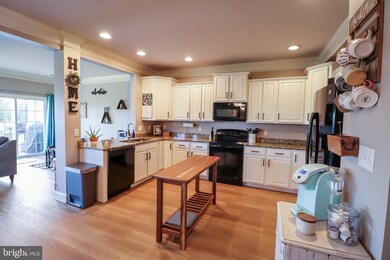 1250 Emilys Ct, Greencastle, PA 17225 - photo 7