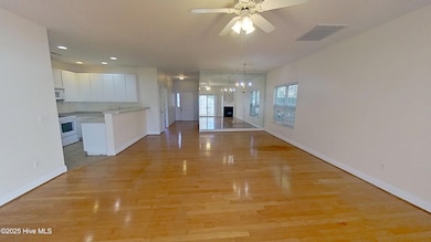 1668 Honeybee Ln, Wilmington, NC 28412 - photo 4