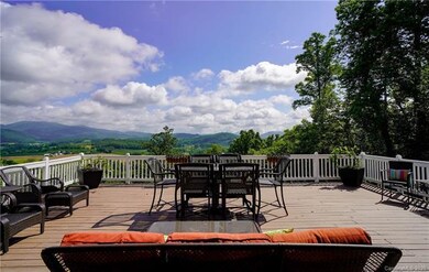 Large outdoor entertaining