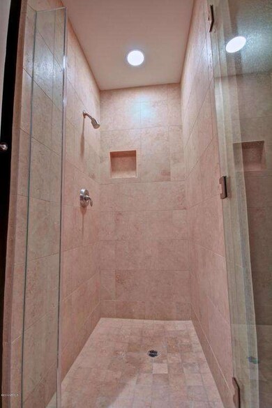 2211_Bathroom Shower