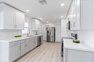 7833 Panama St, Miramar, FL 33023 - photo 5