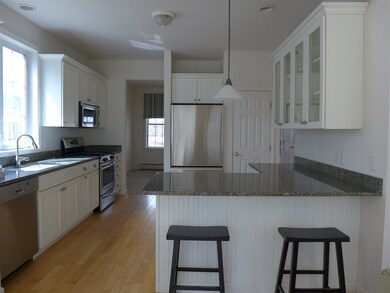 11 Mansfield Ave, Essex Junction, VT 05452 - photo 3