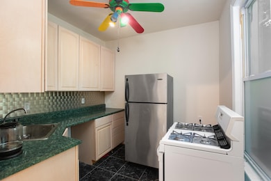 214 Jewett Ave, Jersey City, NJ 07304 - photo 6