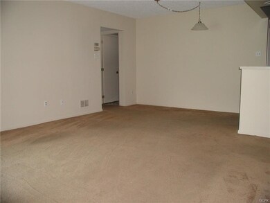 2677 Rolling Green Dr, Macungie, PA 18062 - photo 2