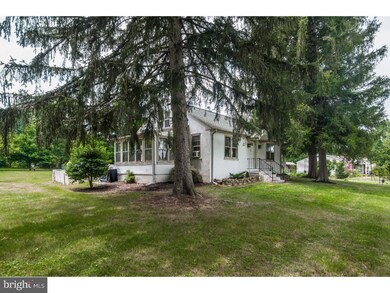 1018 Diamond St, Sellersville, PA 18960 - photo 2