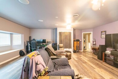 123 Allman Way, Grants Pass, OR 97526 - photo 4