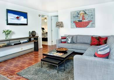 Livingroom to Bedrooms