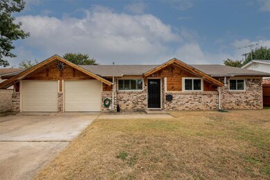 259 Belle St, Bedford, TX 76022 - photo 2