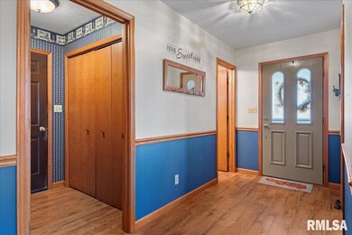 121 Crown Point Dr unit 1, Sherman, IL 62684 - photo 2