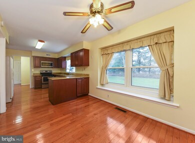 5 Wheatston Ct, Princeton Junction, NJ 08550 - photo 4