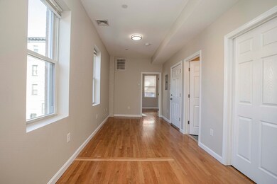28-30 Cooper St unit 2, Boston, MA 02113 - photo 6