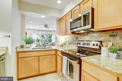 8230 Carrleigh Pkwy unit 84, Springfield, VA 22152 - photo 6