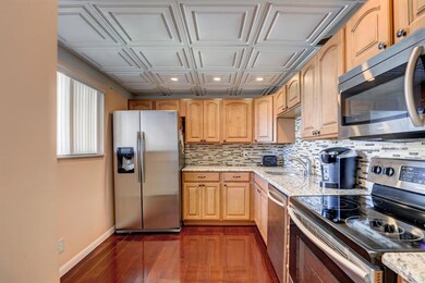 NK 200 Ocean Trail Way 50-6