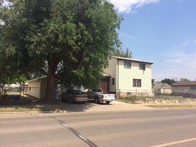 South side of home<|><|>