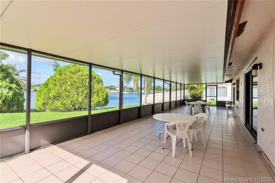 Oversized back screened patio, great for entertain