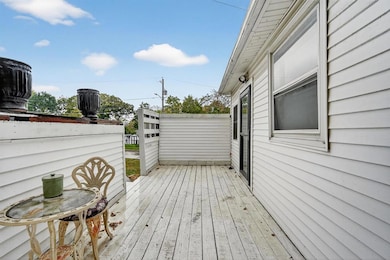 951 24th St, Des Moines, IA 50312 - photo 6