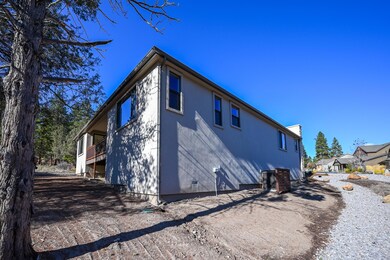 1092 Timber Ridge Loop, Klamath Falls, OR 97601 - photo 6