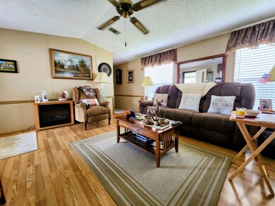 3135 Sugar Mill Ln unit 4B, St. Cloud, FL 34769 - photo 2