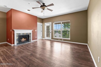 3_Livingroom_1800x1200_4065958