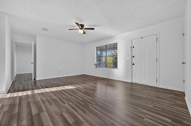 552 Roberts Dr, Defuniak Springs, FL 32433 - photo 6