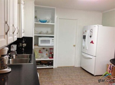 319 E Amherst Dr, Tyler, TX 75701 - photo 6