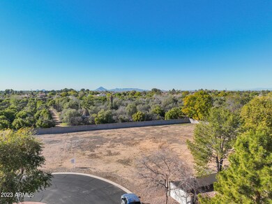 3910 E Northridge Cr-2