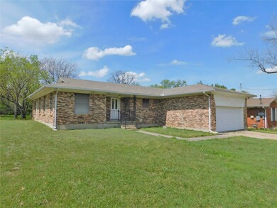 1003 Aileen St, Denton, TX 76201 - photo 2