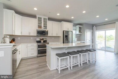 318 Almond Dr, Lansdale, PA 19446 - photo 6