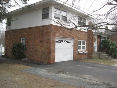 22 Wertman Ln, Albany, NY 12211 - photo 3