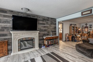 202 Fairfield St, Gainesville, TX 76240 - photo 6