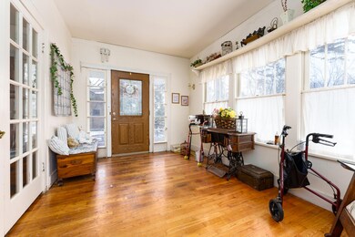 Maple_St_W_1402_Kalamazoo_49001-2
