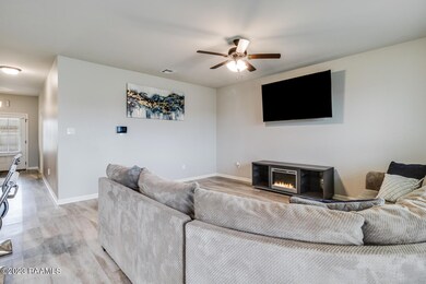 221 Burndap Way-4