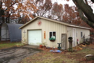 1550 E Y Ave, Vicksburg, MI 49097 - photo 2