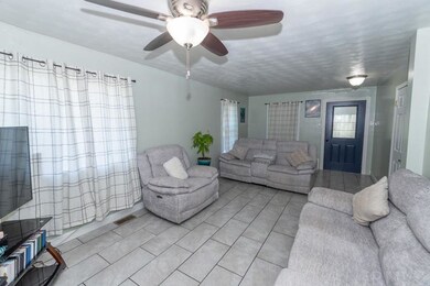 3061 Hammond Ave, Elkhart, IN 46516 - photo 3