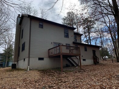 289 Somerset Dr, East Stroudsburg, PA 18301 - photo 3