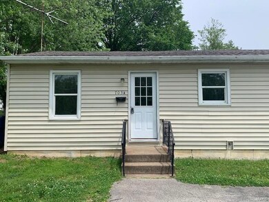 Photo of 703A West Main exterior
