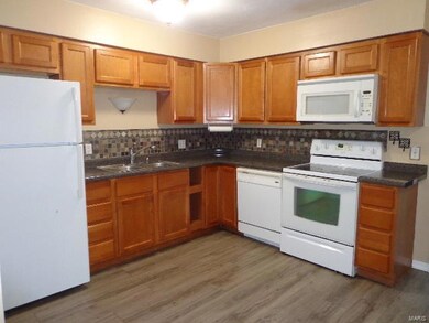 Updated kitchen with all appliances staying.
