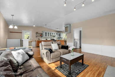 06-9011 Lance Cir006