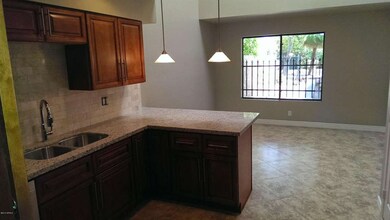 Kitchen to Breakfast Room