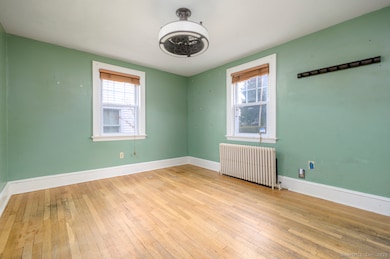 279 Knapps Hwy, Fairfield, CT 06825 - photo 3