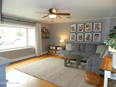 14 Shepherd Dr, Troy, NY 12180 - photo 4