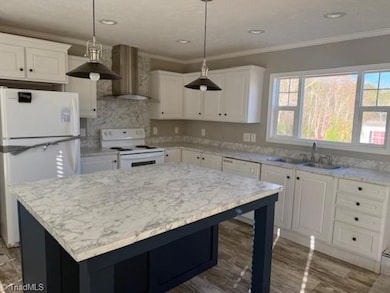 110 Shannon Dr, Reidsville, NC 27320 - photo 4