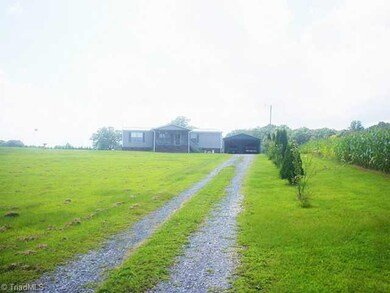 1510 Foxfire Rd, Asheboro, NC 27205 - photo 2