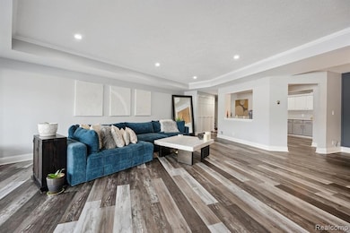 43050 12 Oaks Crescent Dr unit 2066, Novi, MI 48377 - photo 4