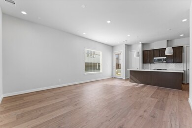 5904 Jasper Jones Way, Houston, TX 77091 - photo 5