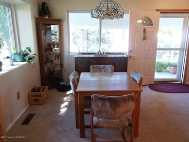 4-Light-Bright Dining